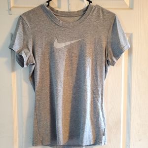 Basic Nike Gray Tee